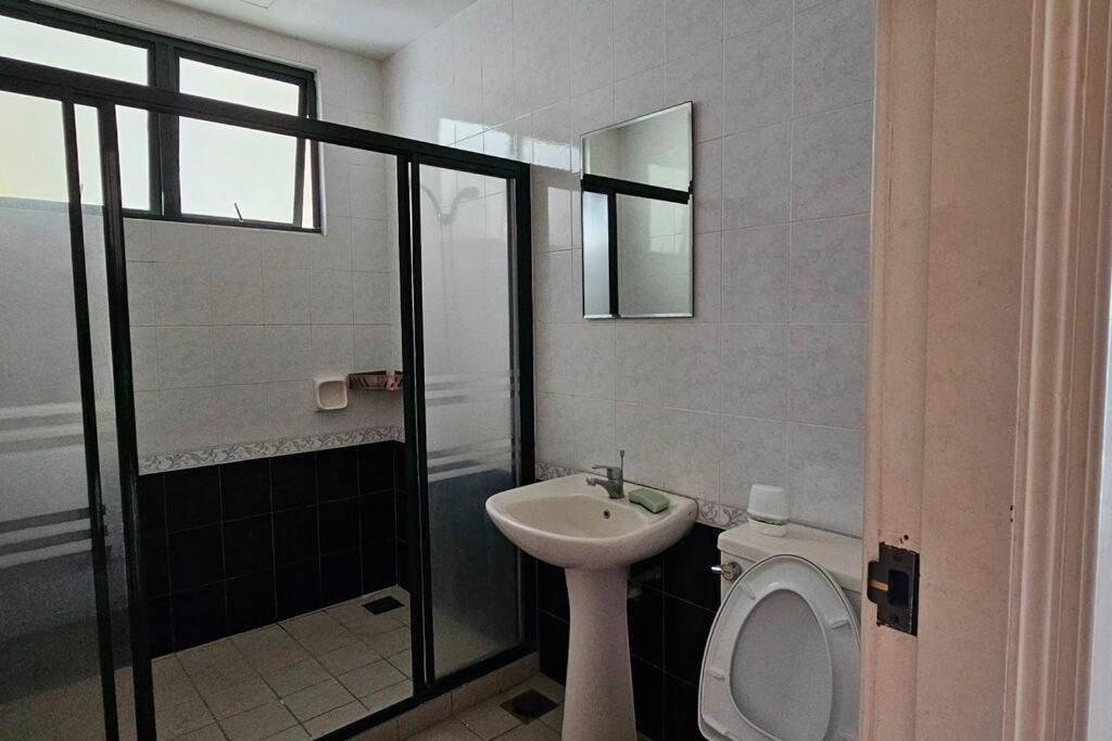 Apartment Kenyalang Riverine Emerald *