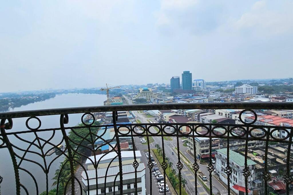 Kenyalang Riverine Emerald Apartment *