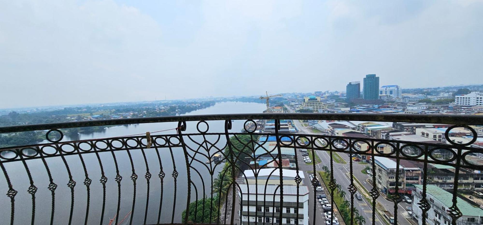 Apartment Kenyalang Riverine Emerald *